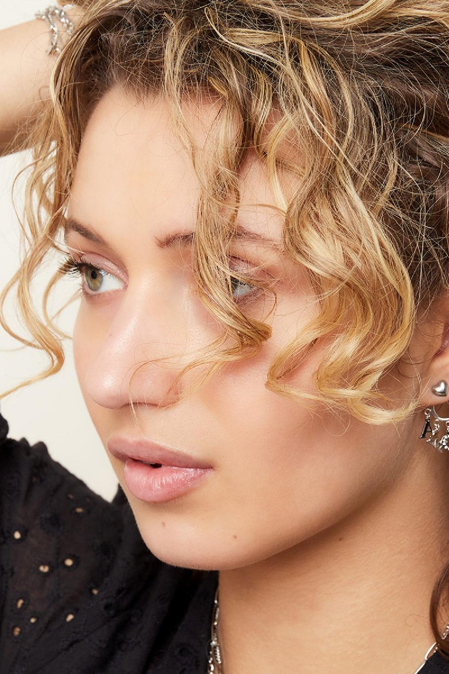 Boucles d'oreilles Coeur Amour Couleur or Acier inoxydable Image2